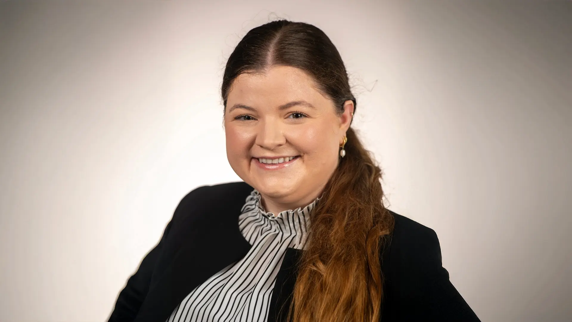 Dr. Elaine Morrow portrait photo.